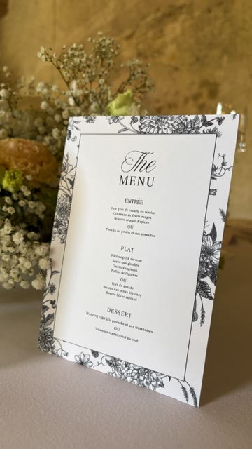 Menu encadré, motif floral noir et blanc